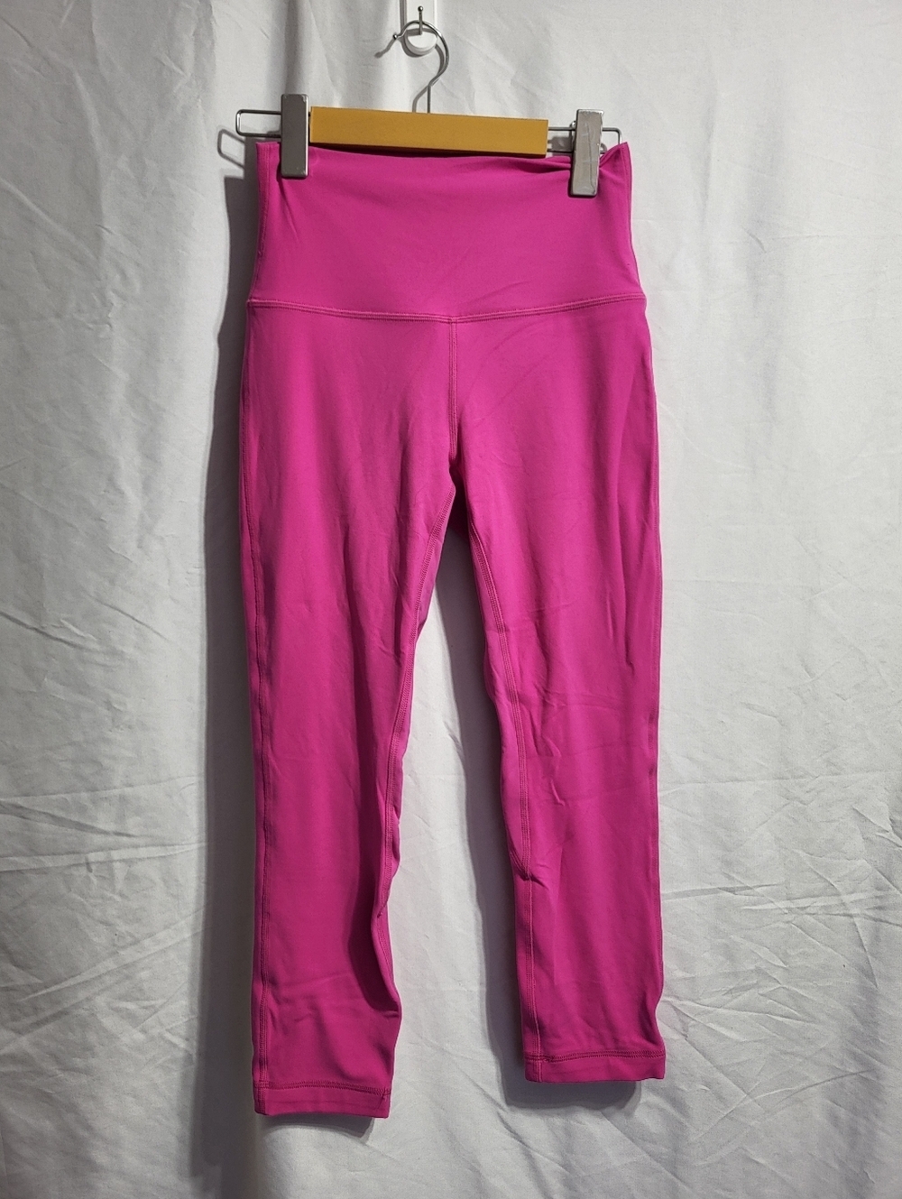 Lululemon High-Waist Pink Active Leggings Capri, Size 4